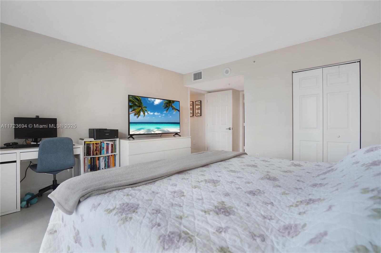 THE MARK ON BRICKELL COND - Residential