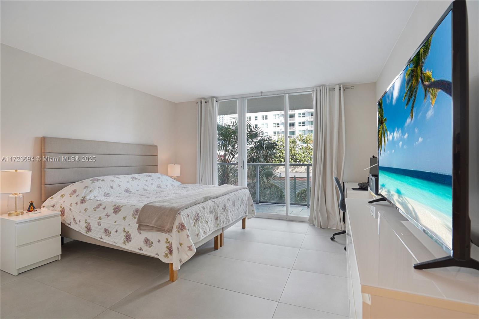 THE MARK ON BRICKELL COND - Residential