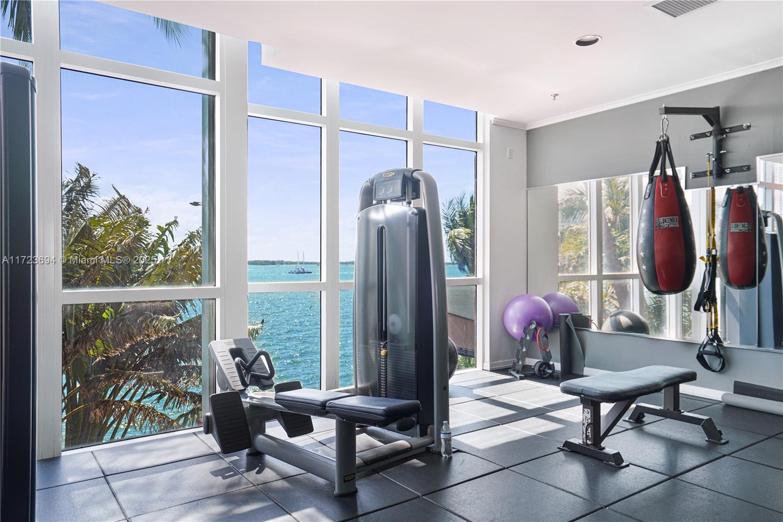 THE MARK ON BRICKELL COND - Residential