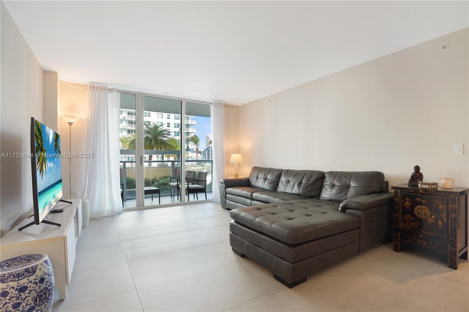 THE MARK ON BRICKELL COND - Residential