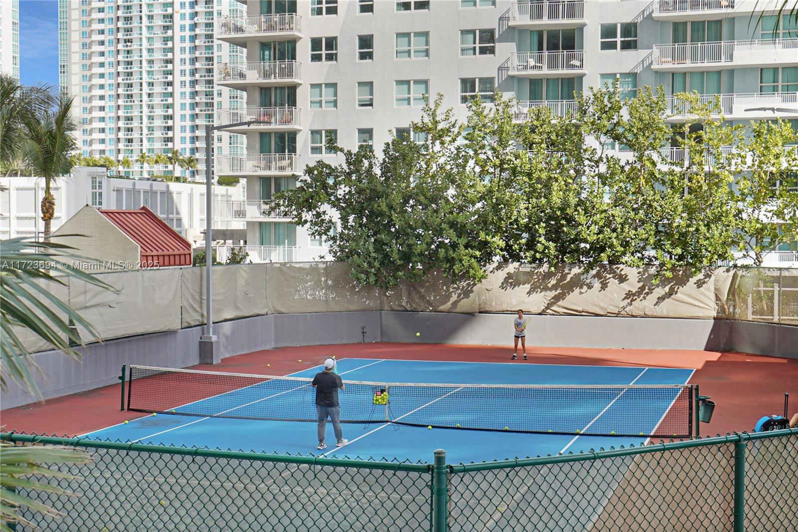 THE MARK ON BRICKELL COND - Residential