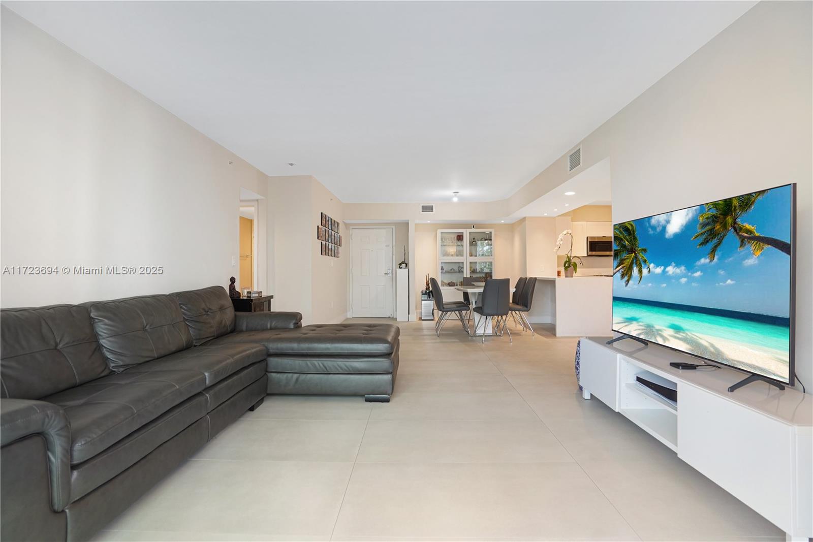 THE MARK ON BRICKELL COND - Residential