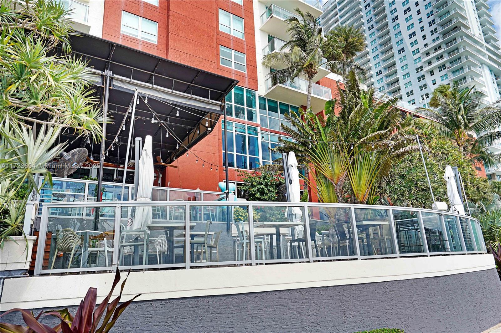 THE MARK ON BRICKELL COND - Residential