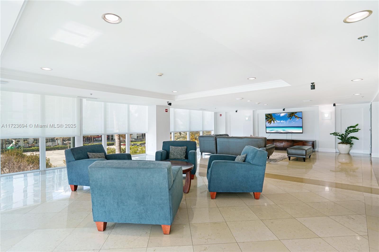 THE MARK ON BRICKELL COND - Residential