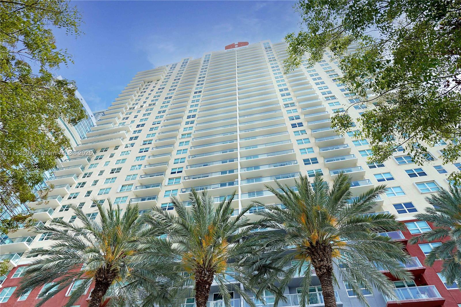 THE MARK ON BRICKELL COND - Residential
