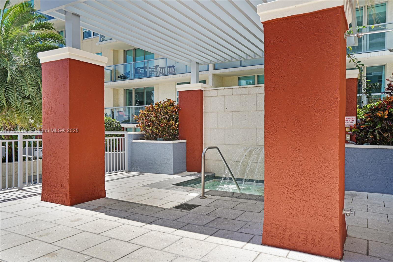 THE MARK ON BRICKELL COND - Residential