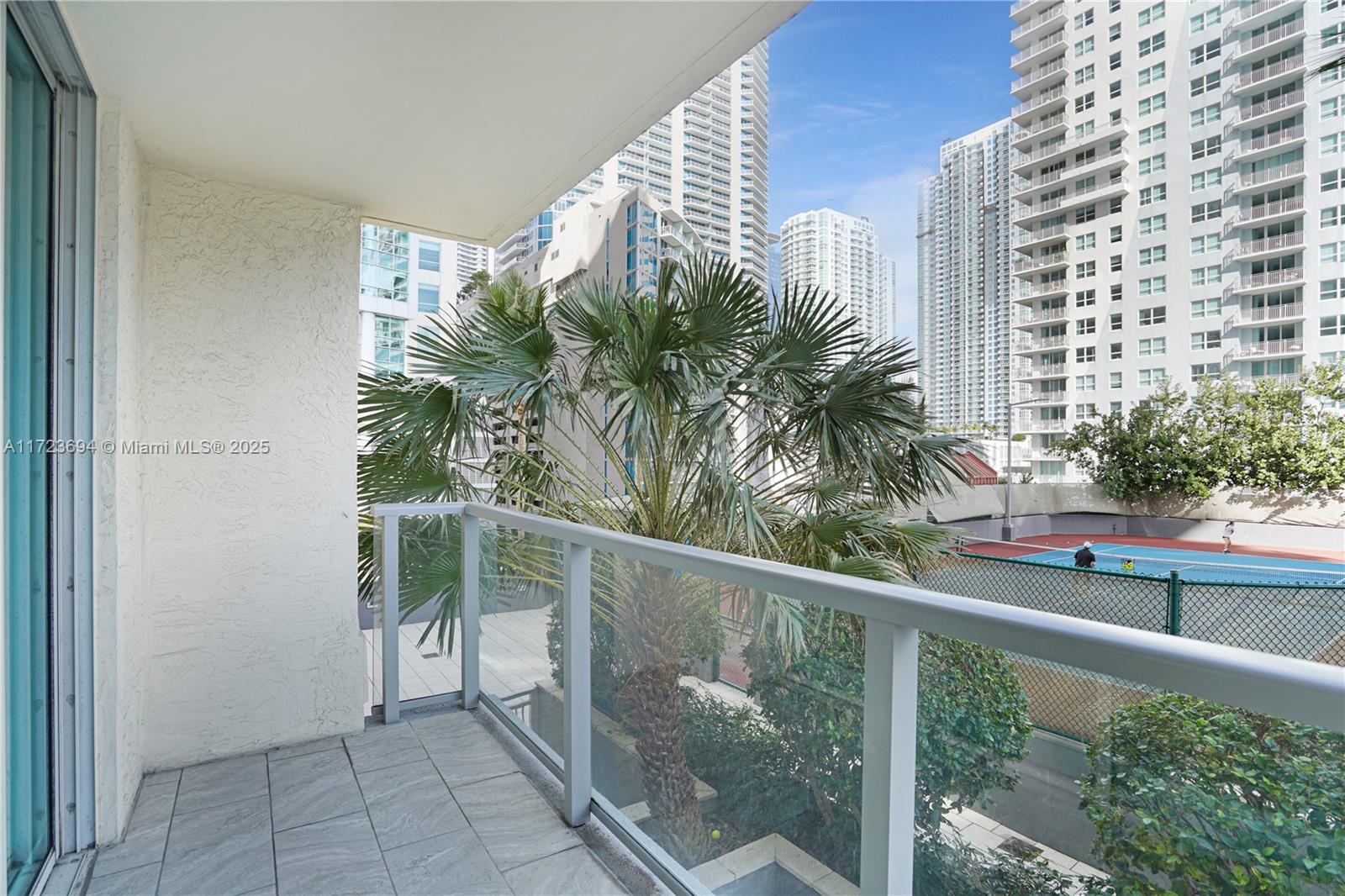 THE MARK ON BRICKELL COND - Residential