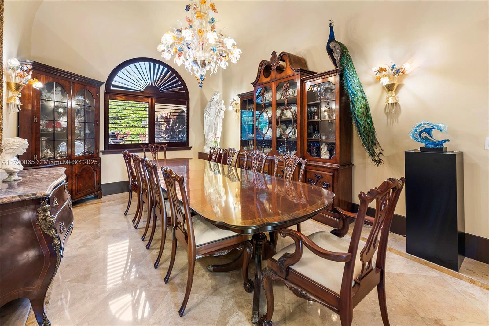 CANEROS OAK - Residential