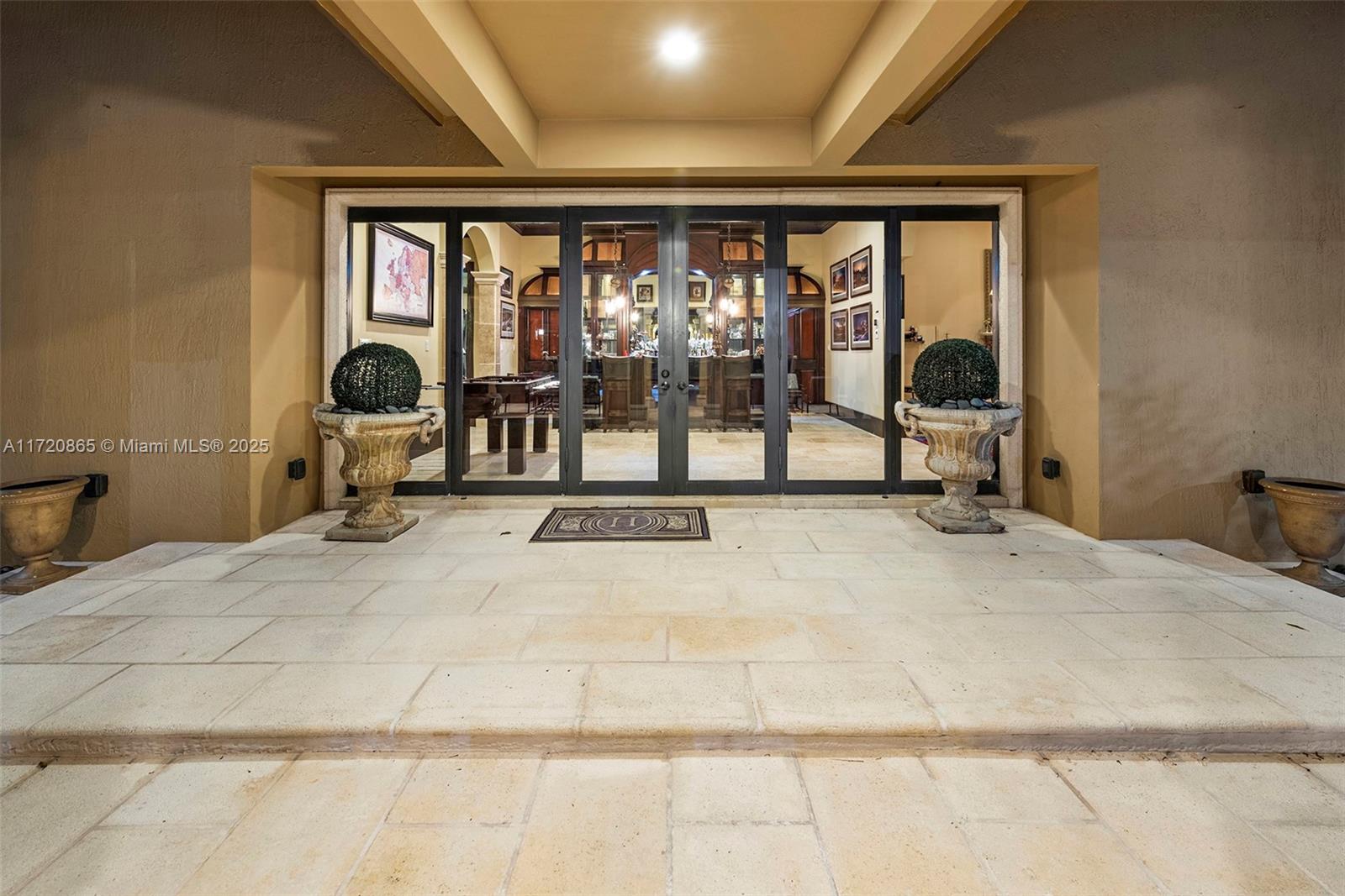 CANEROS OAK - Residential