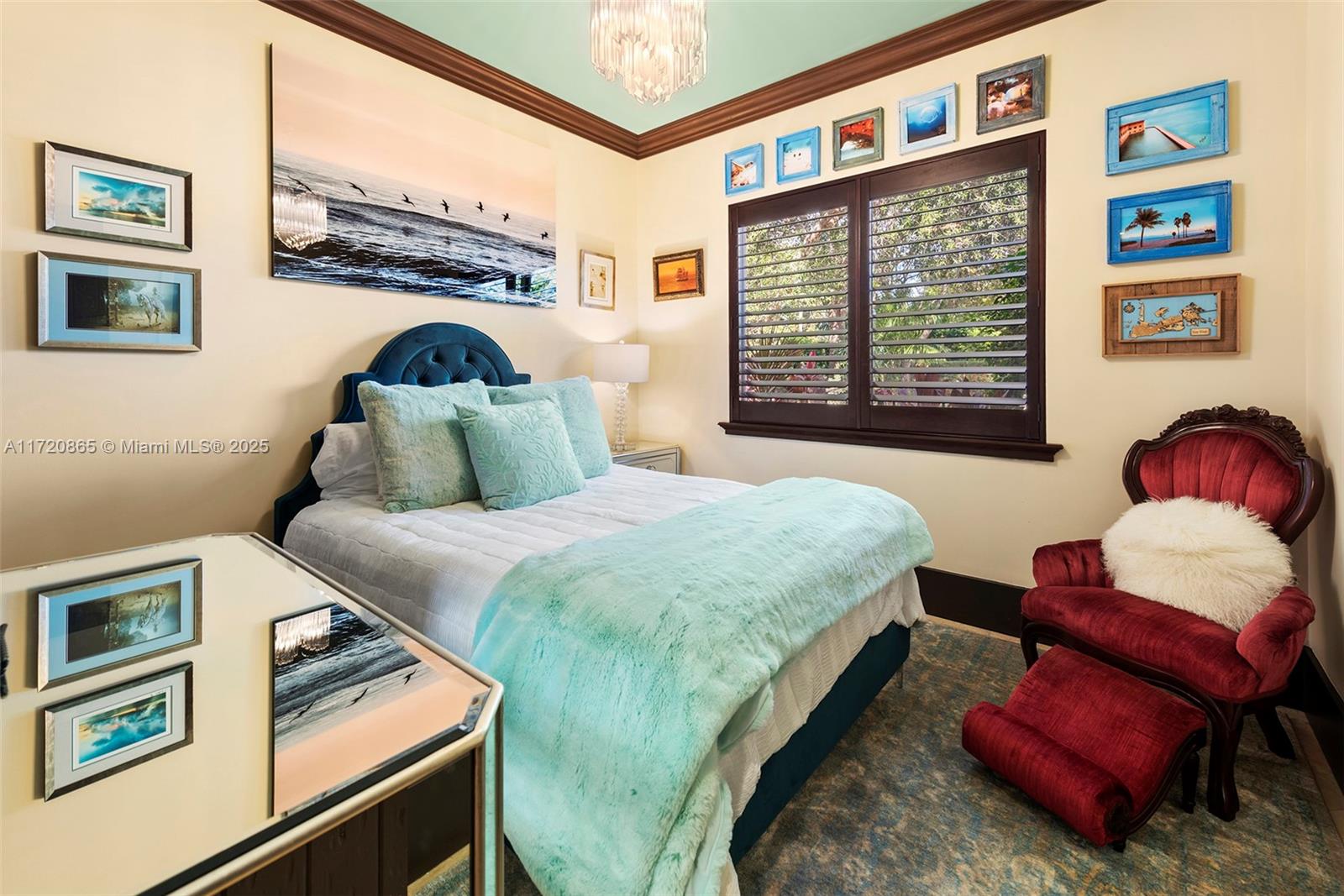 CANEROS OAK - Residential