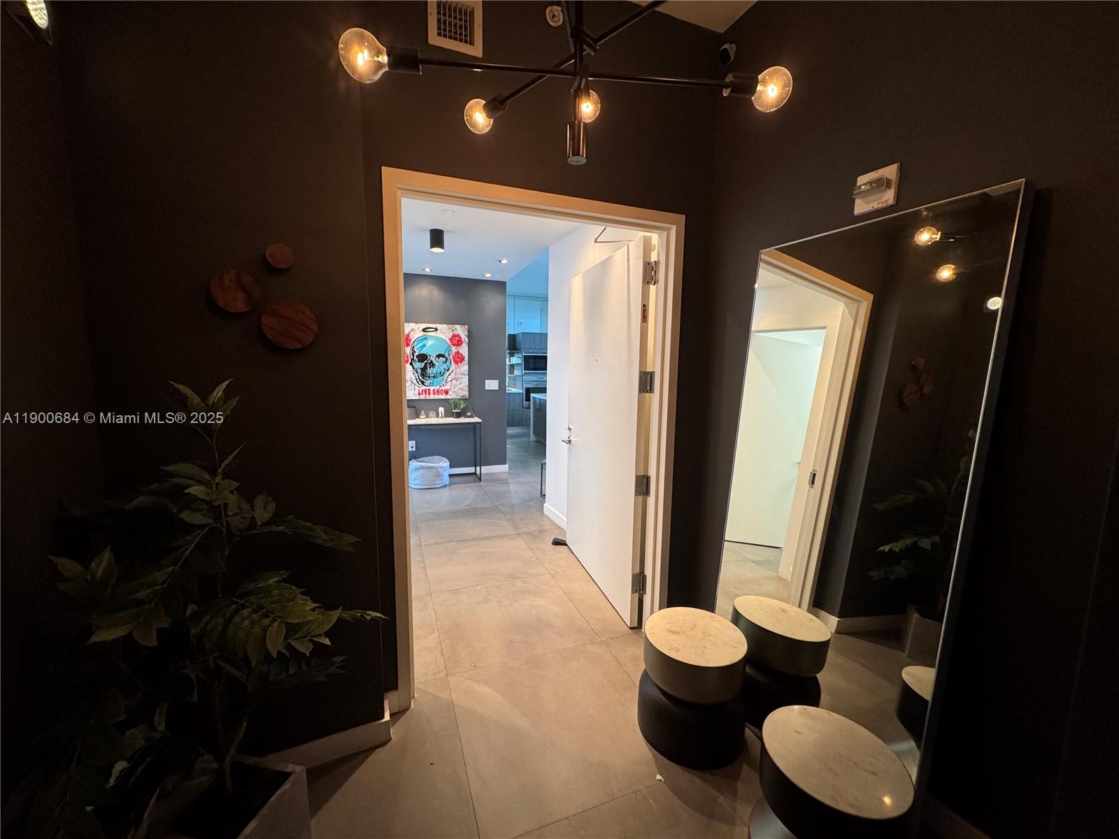 PARAMOUNT BAY CONDO - Residential Lease