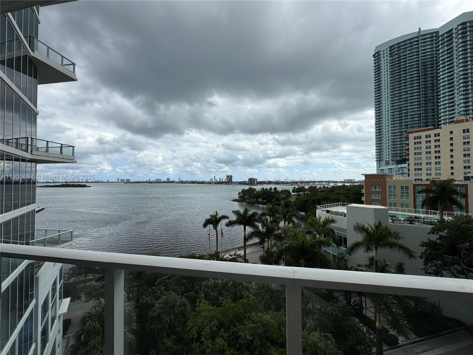 PARAMOUNT BAY CONDO - Residential Lease