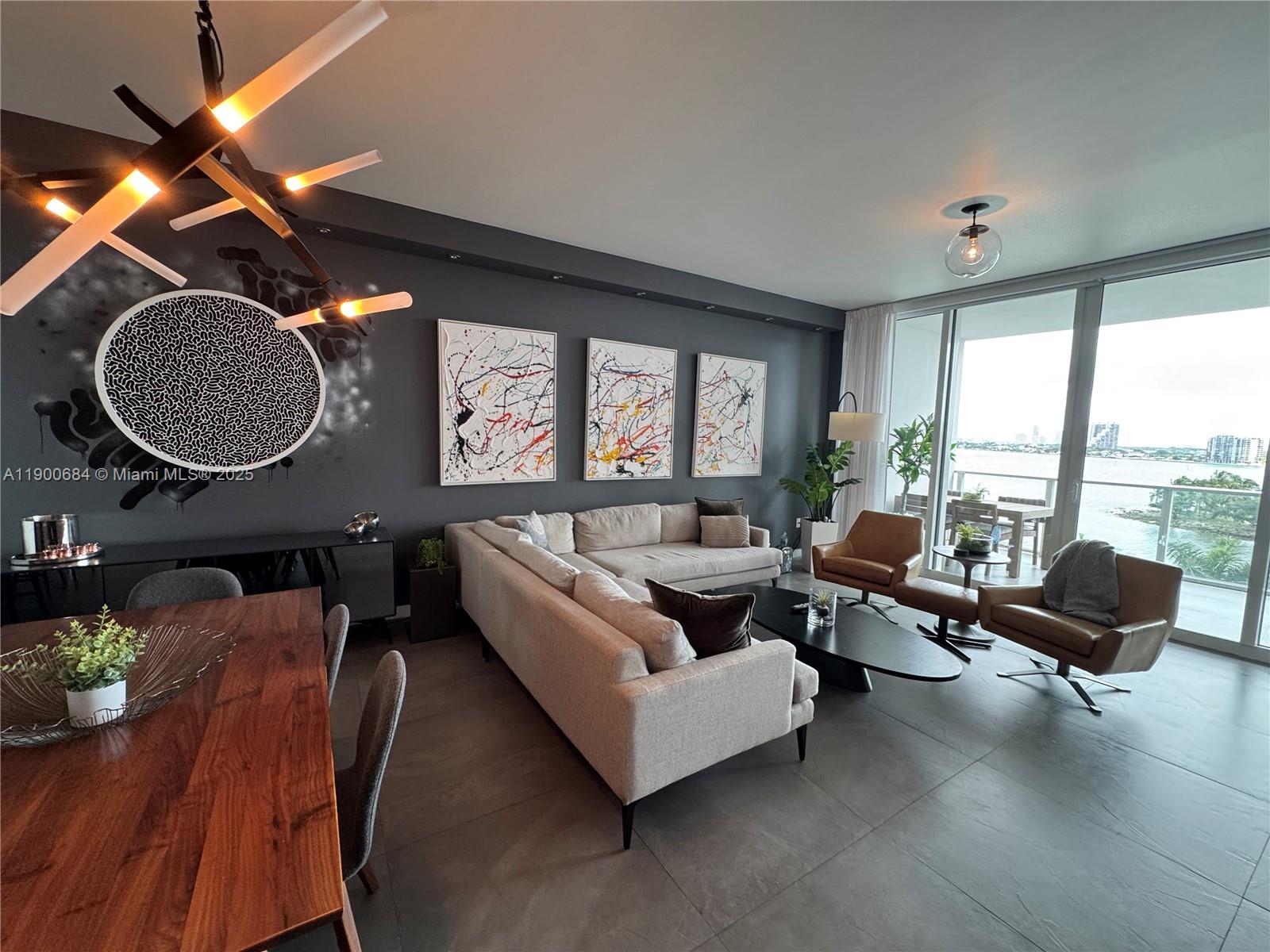 PARAMOUNT BAY CONDO - Residential Lease