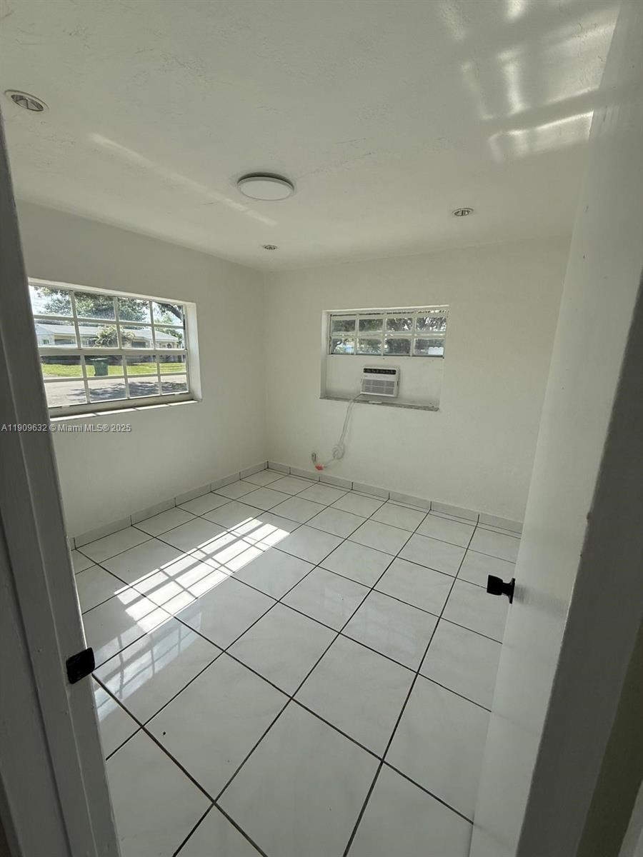 PALM LANE HOMES IN MIRAMA - Residential Lease