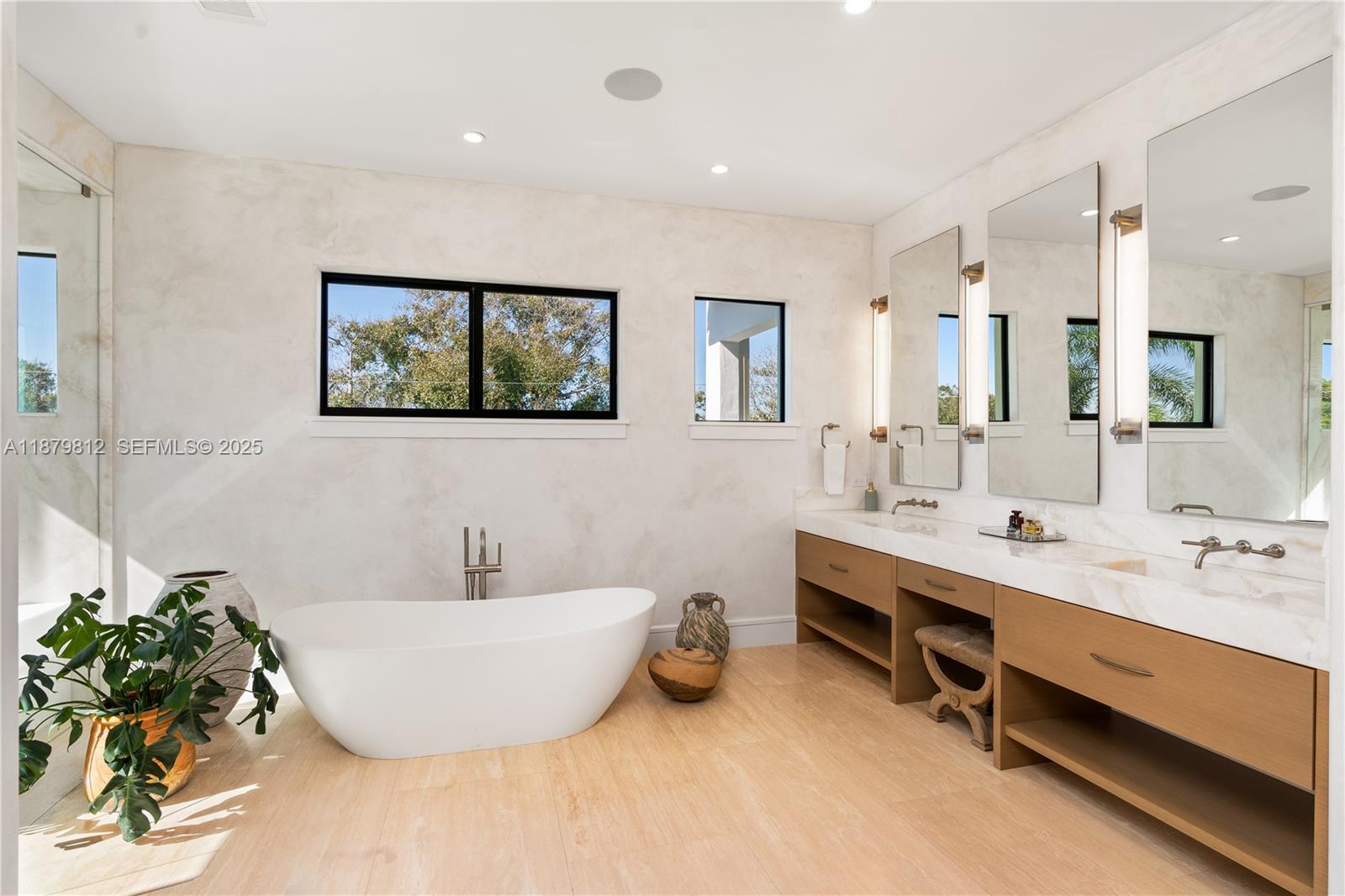 LIGHTHOUSE POINT 6TH SEC - Residential