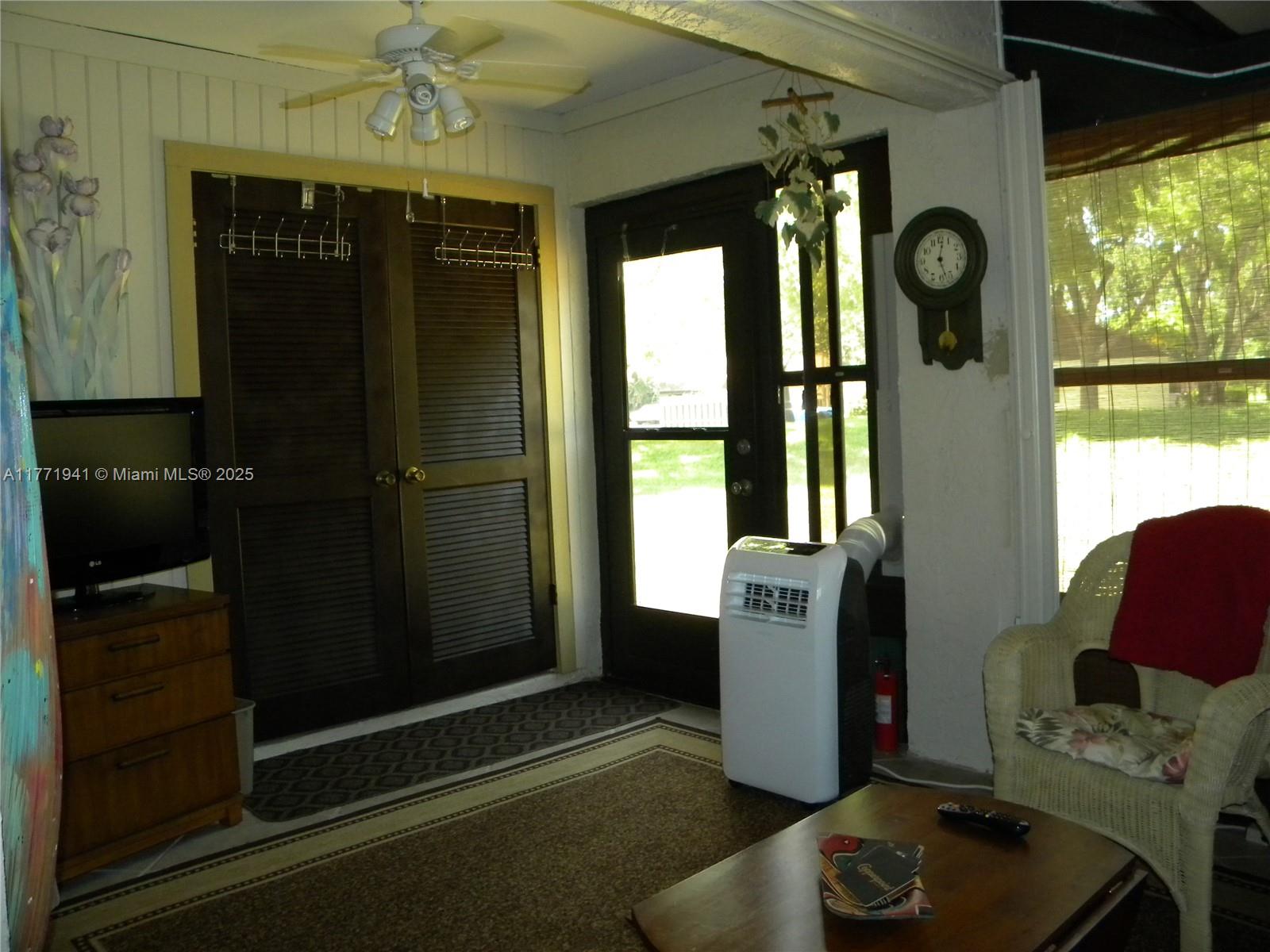 TRADEWINDS AT DOS LAGOS C - Residential