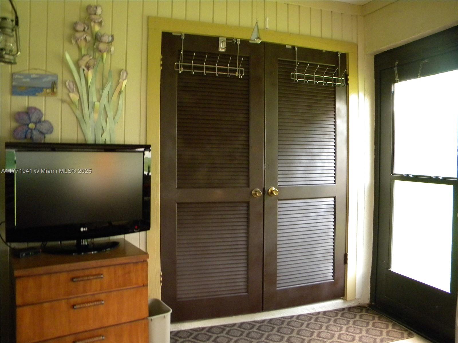 TRADEWINDS AT DOS LAGOS C - Residential