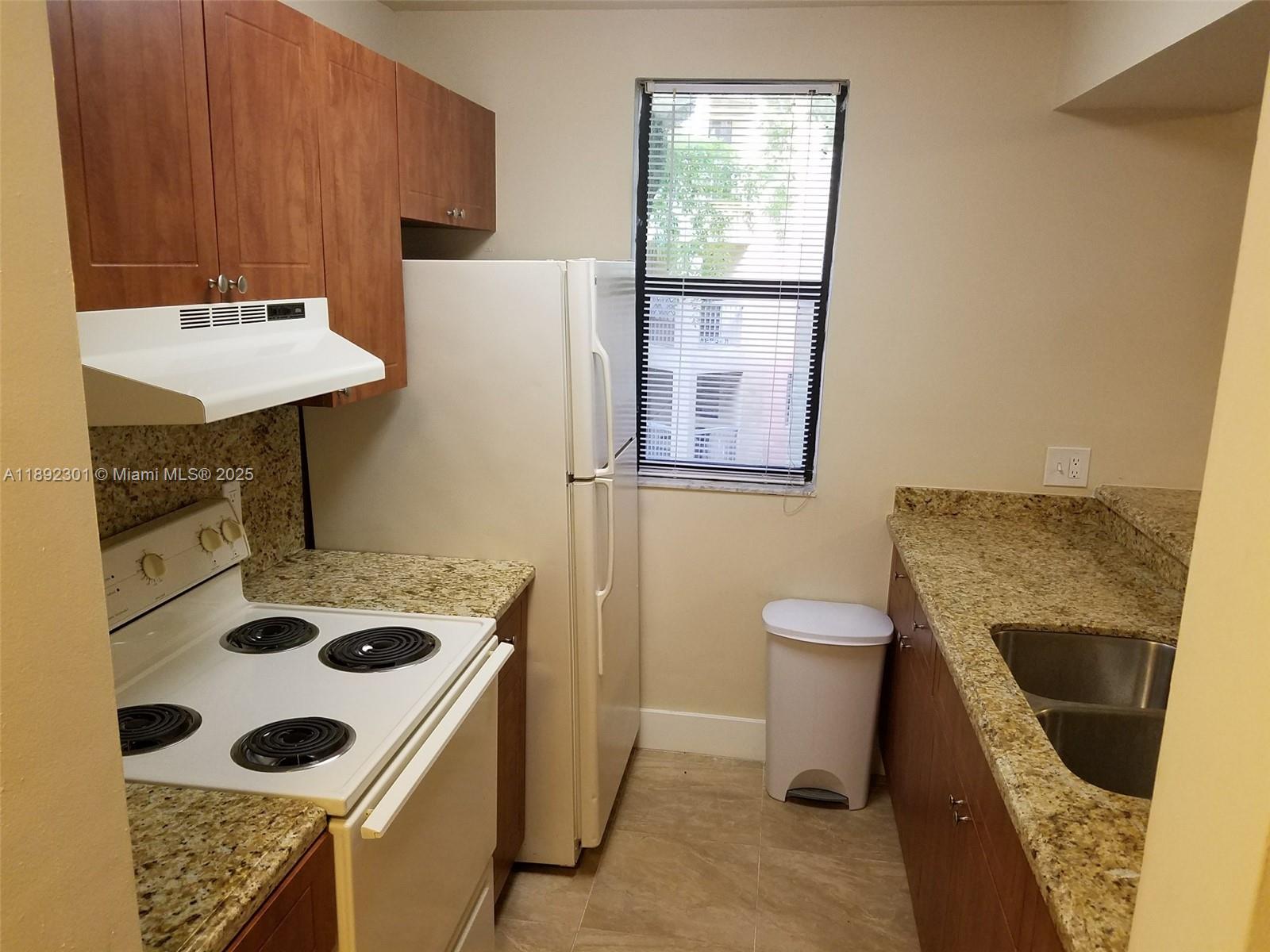 LAS VISTAS AT DORAL CONDO - Residential Lease