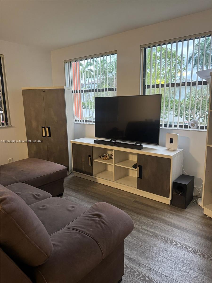LAS VISTAS AT DORAL CONDO - Residential Lease