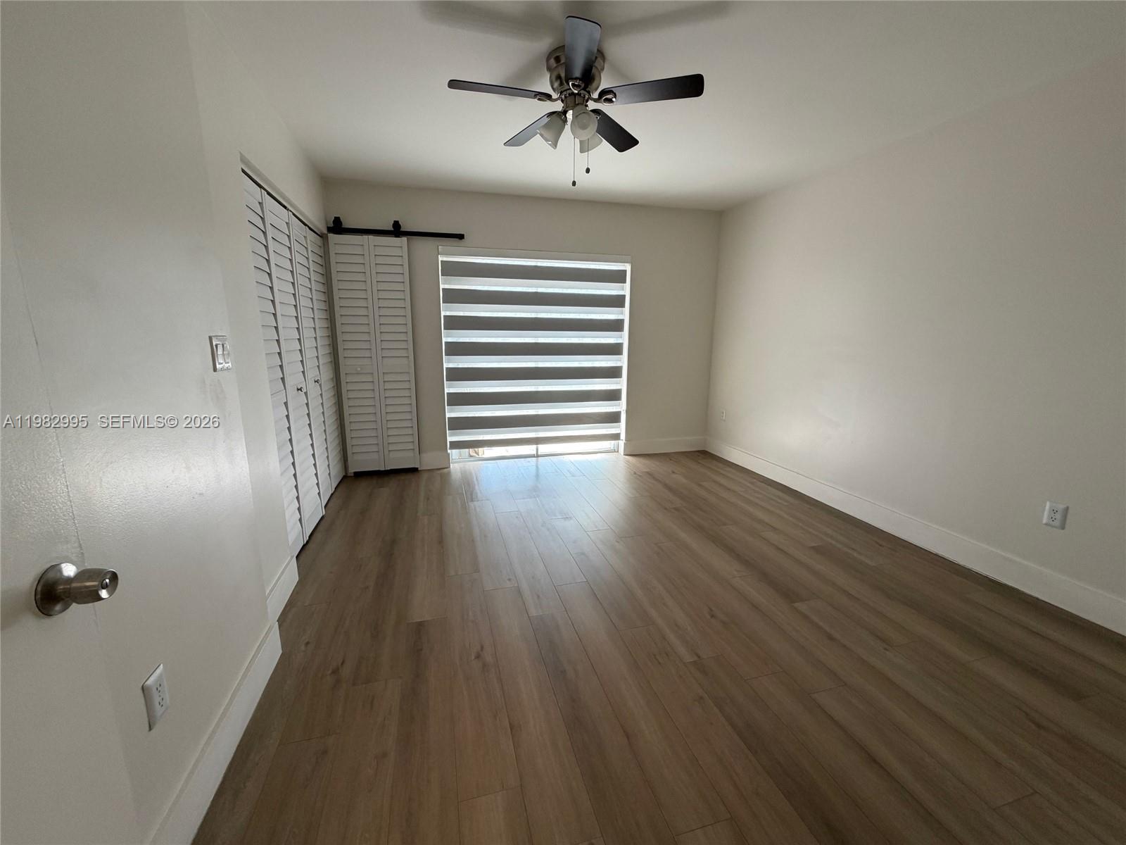 LES CHATEAUX AT INT GARDE - Residential Lease