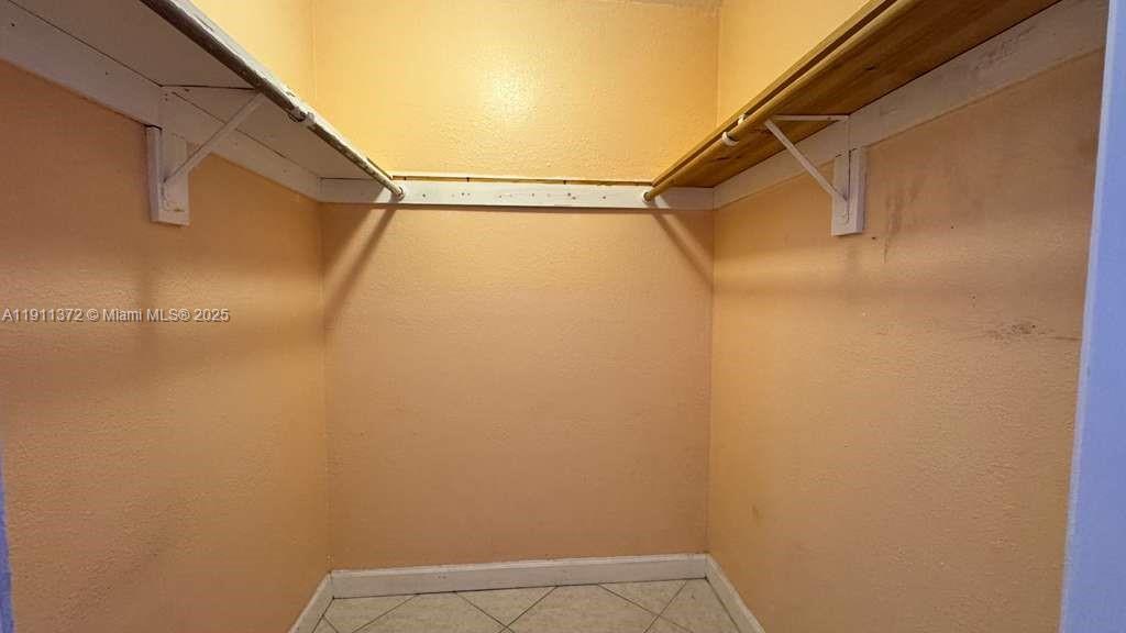 LOS SUENOS CONDO - Residential Lease