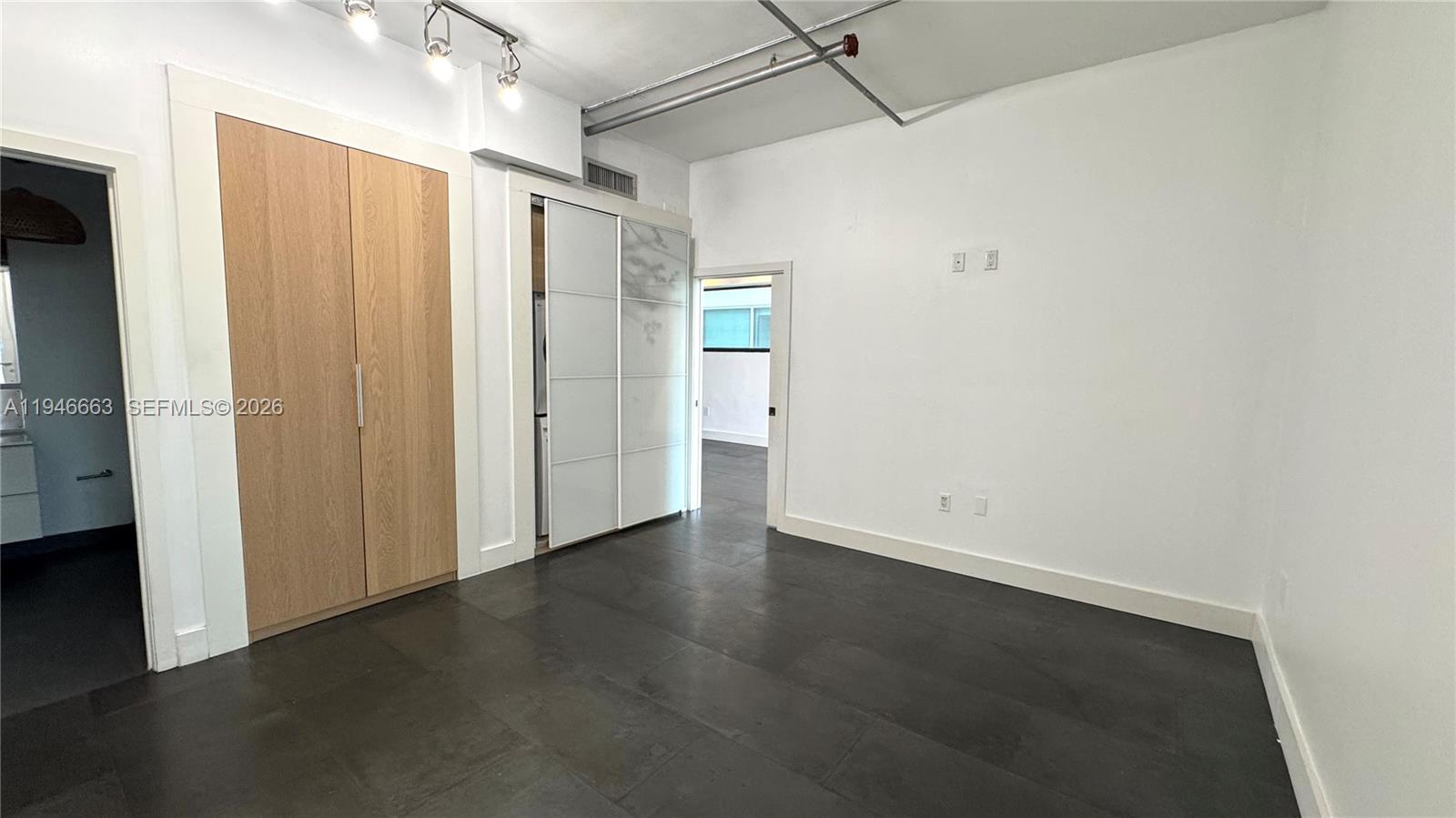 1700 Meridian Ave 506