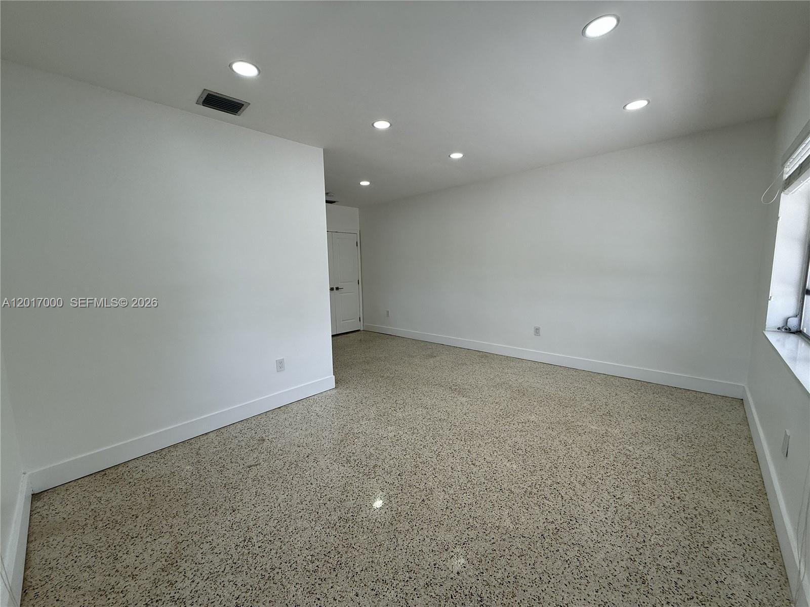 FLAGAMI 1ST ADDN - Residential Lease