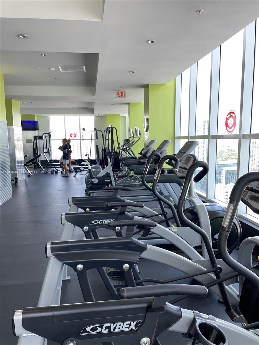 THE LOFT DOWNTOWN II COND - Residential Lease
