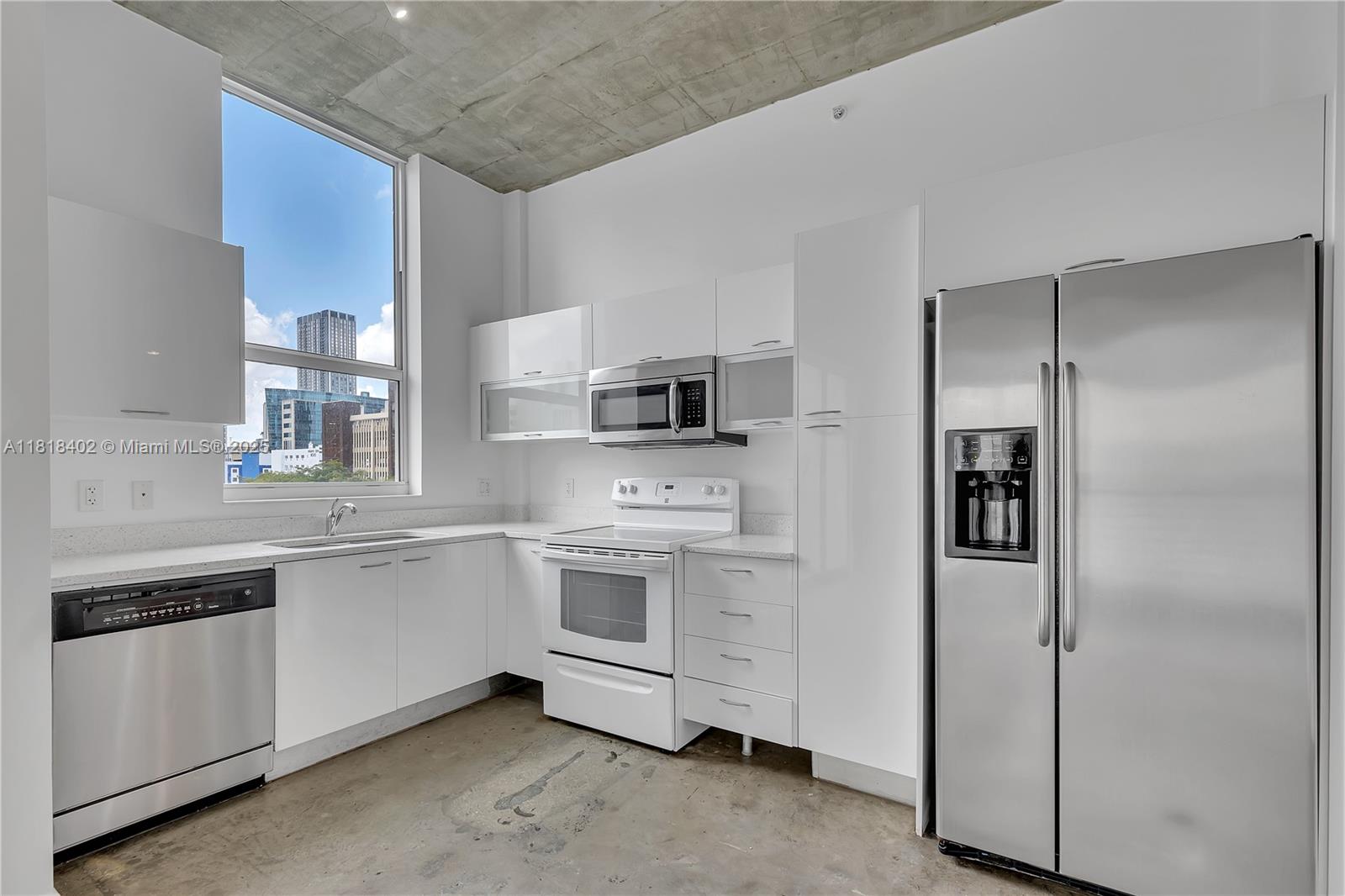 THE LOFT DOWNTOWN II COND - Residential Lease