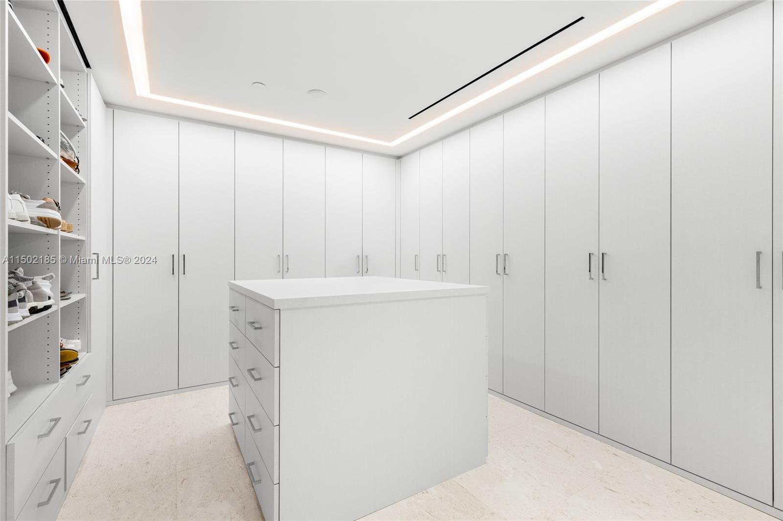 BAL HARBOUR TOWER CONDO - Residential