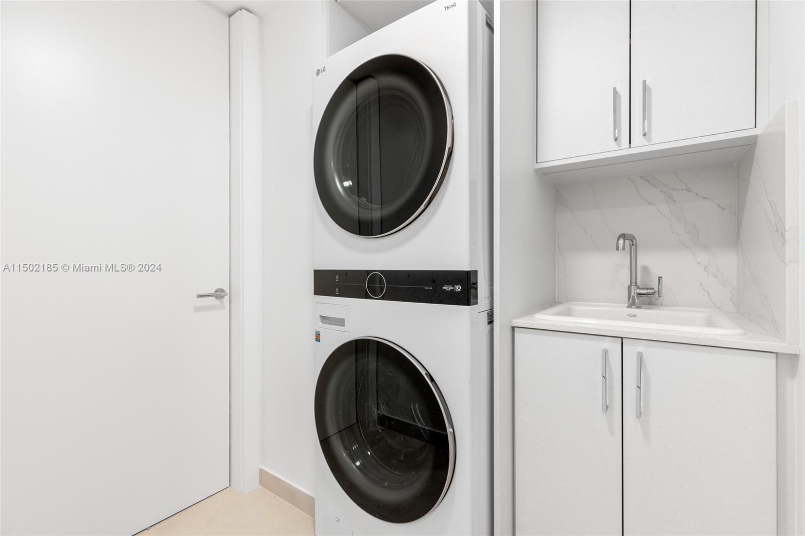 BAL HARBOUR TOWER CONDO - Residential