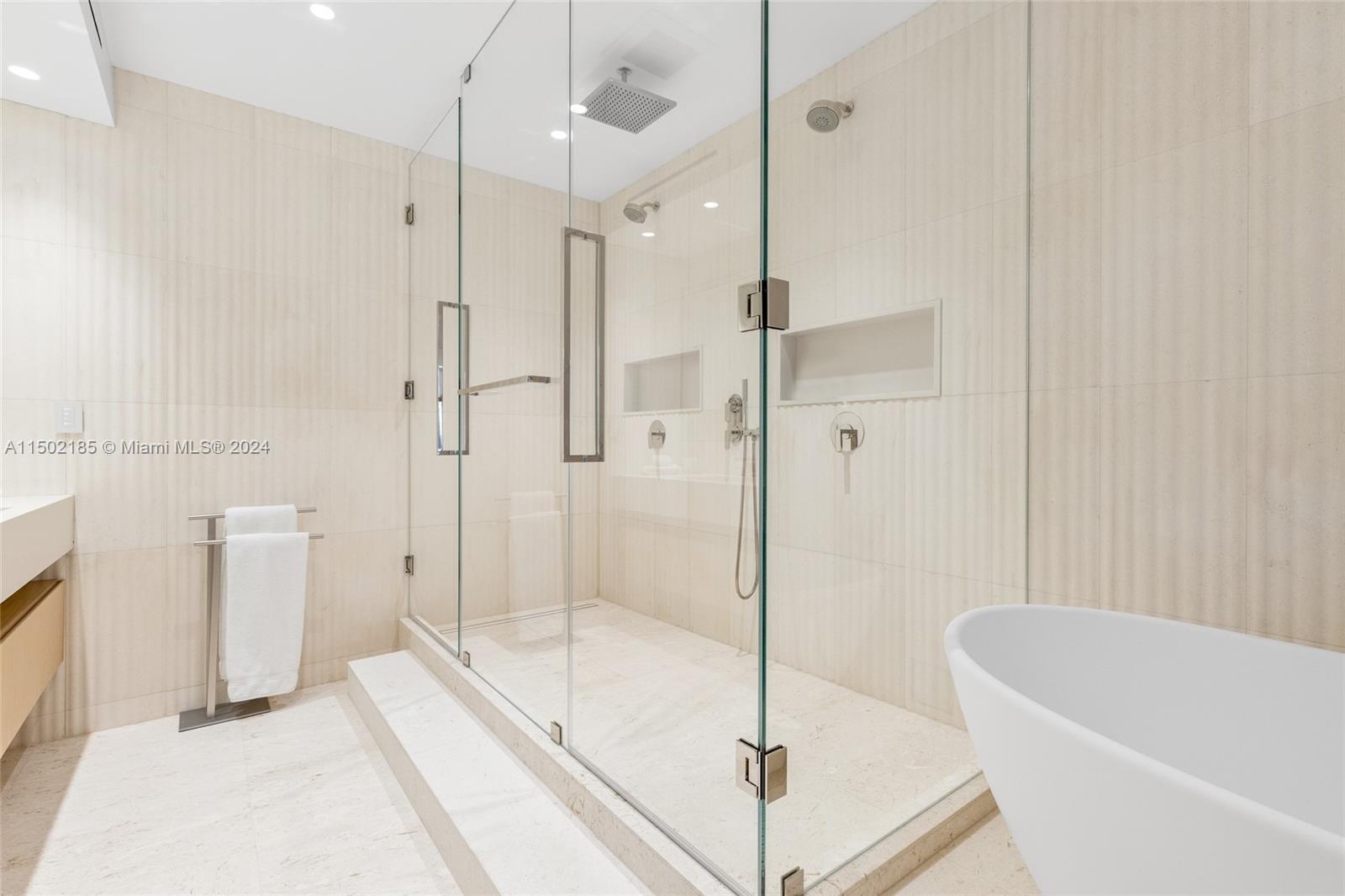 BAL HARBOUR TOWER CONDO - Residential