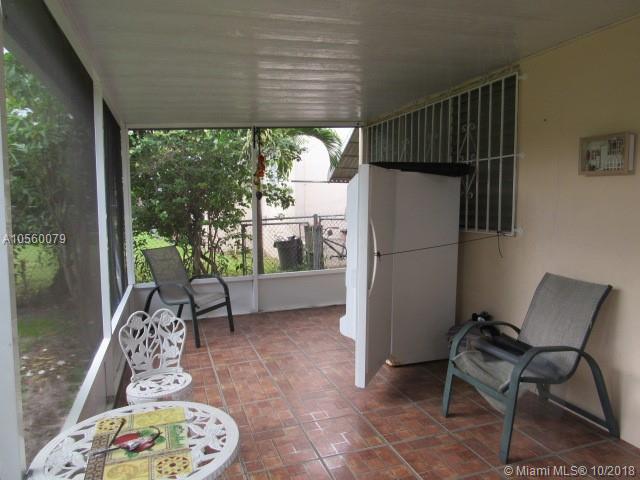 QUEENS PARK - Residential