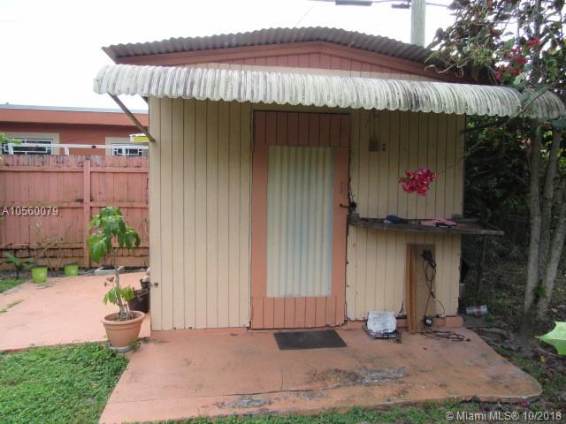 QUEENS PARK - Residential