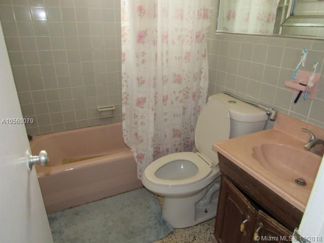 QUEENS PARK - Residential