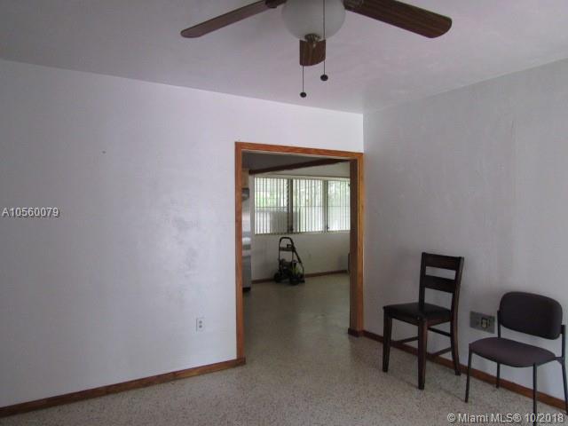 QUEENS PARK - Residential