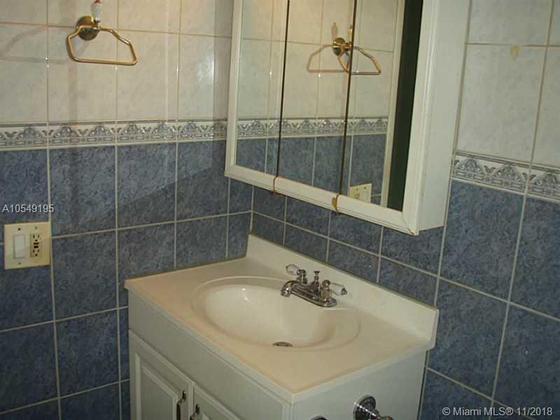 1560 CORAL TERRACE CONDO - Residential Lease