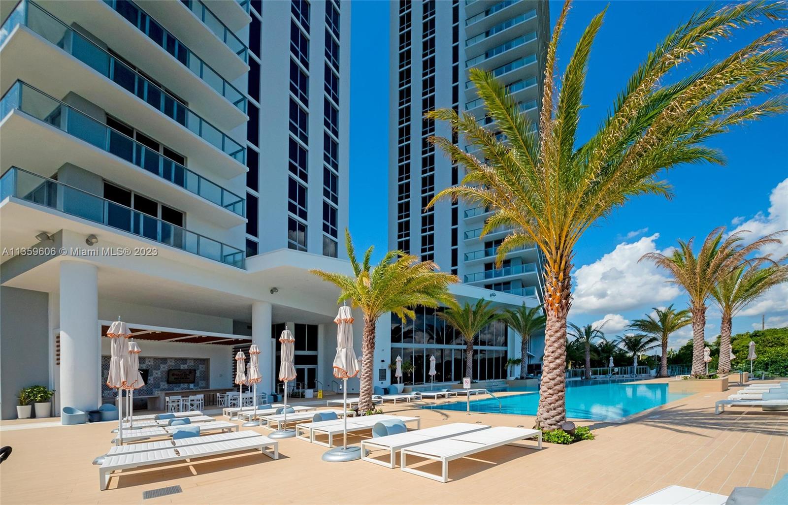 Photo 43 of 50 of 16385 Biscayne Blvd 2101 condo