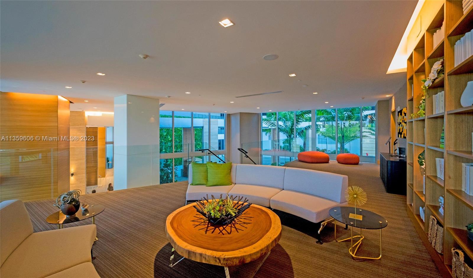 Photo 26 of 50 of 16385 Biscayne Blvd 2101 condo