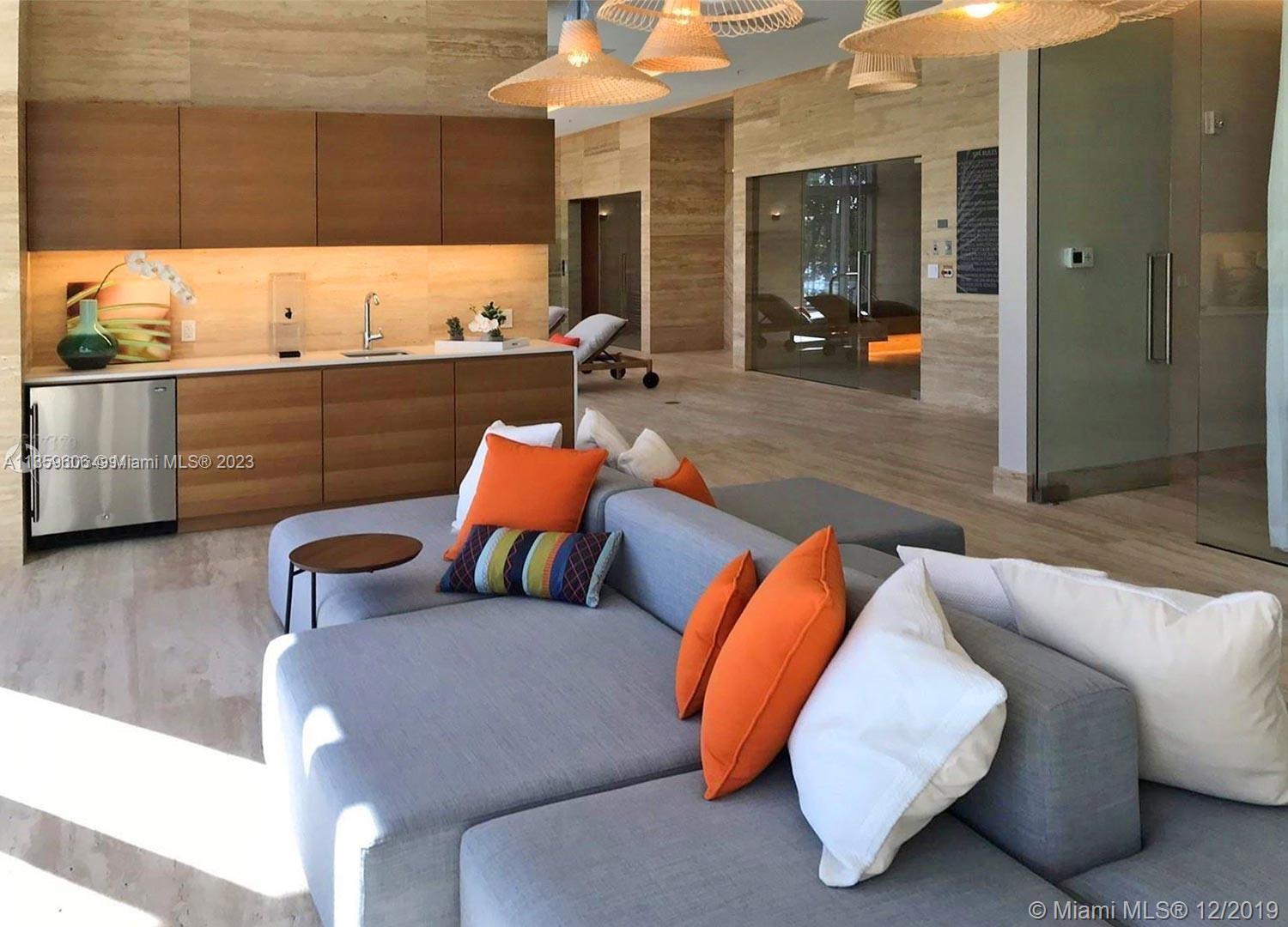 Photo 32 of 50 of 16385 Biscayne Blvd 2101 condo