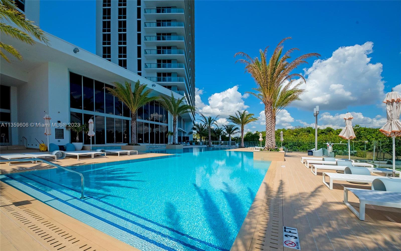 Photo 42 of 50 of 16385 Biscayne Blvd 2101 condo