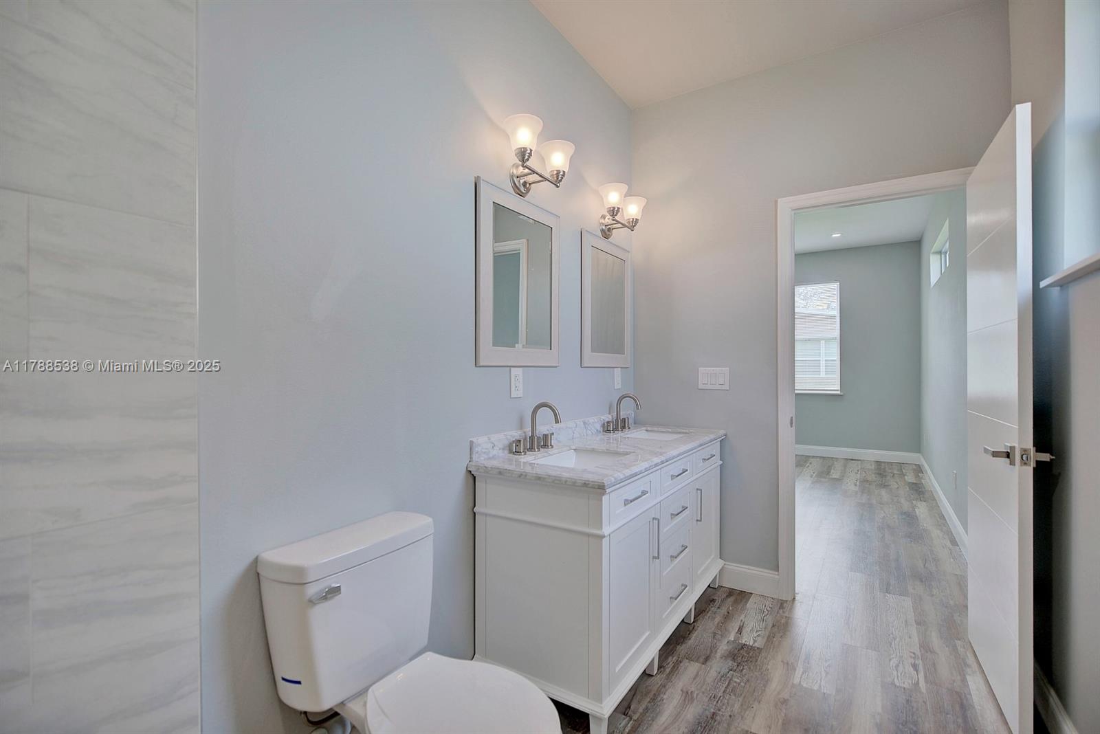 AVON PARK LAKES - Residential