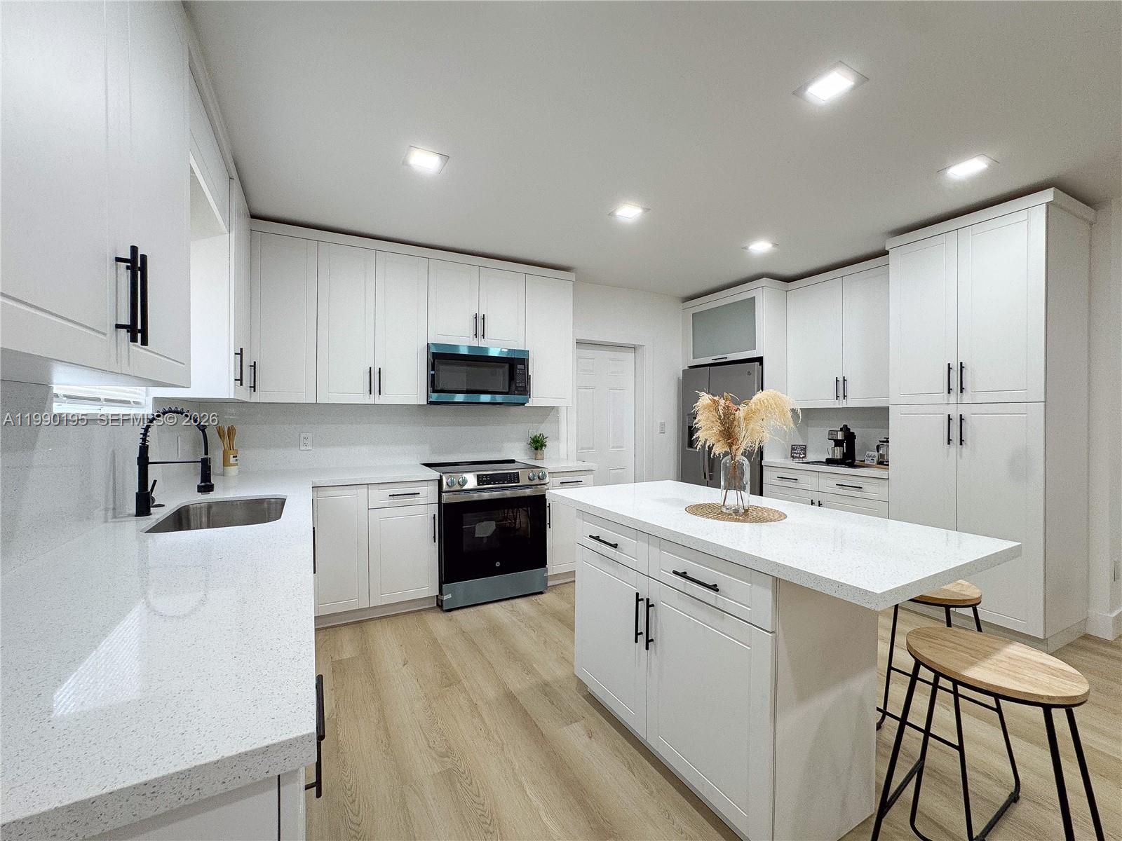 RAINBOW PARK - Residential