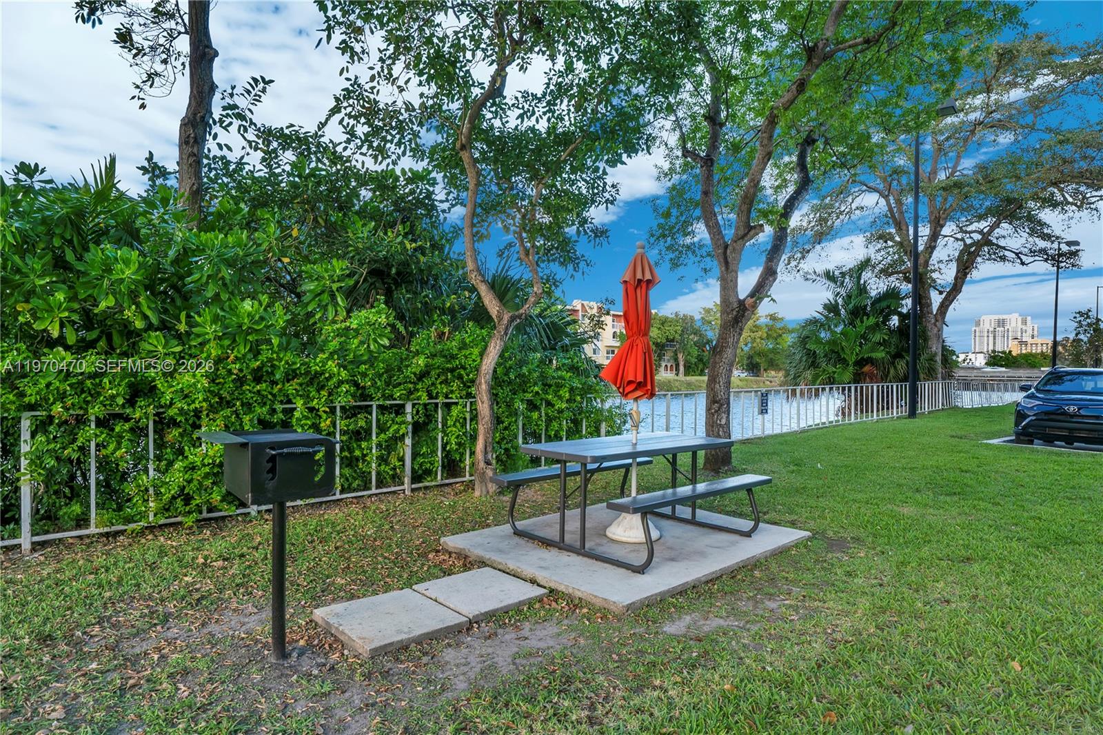 KINGS CREEK SO CONDO - Residential