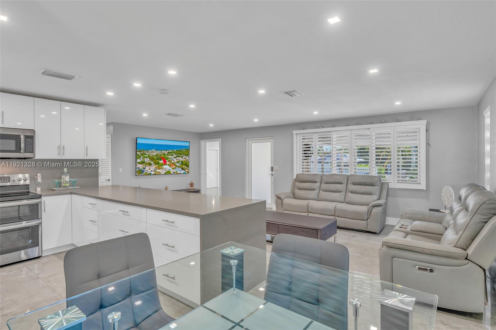 LARGO SOUND VILLAGE - Residential