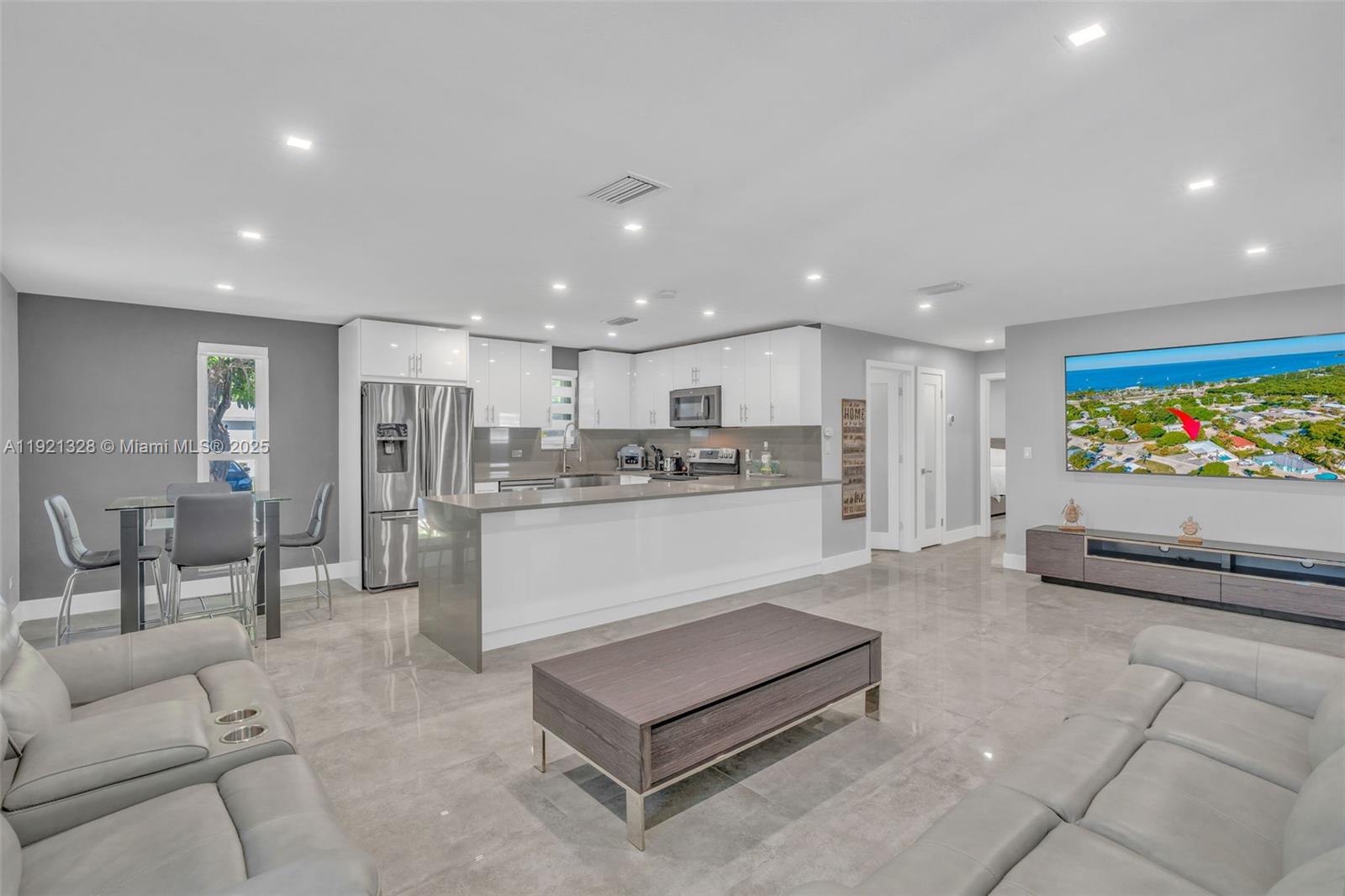 LARGO SOUND VILLAGE - Residential