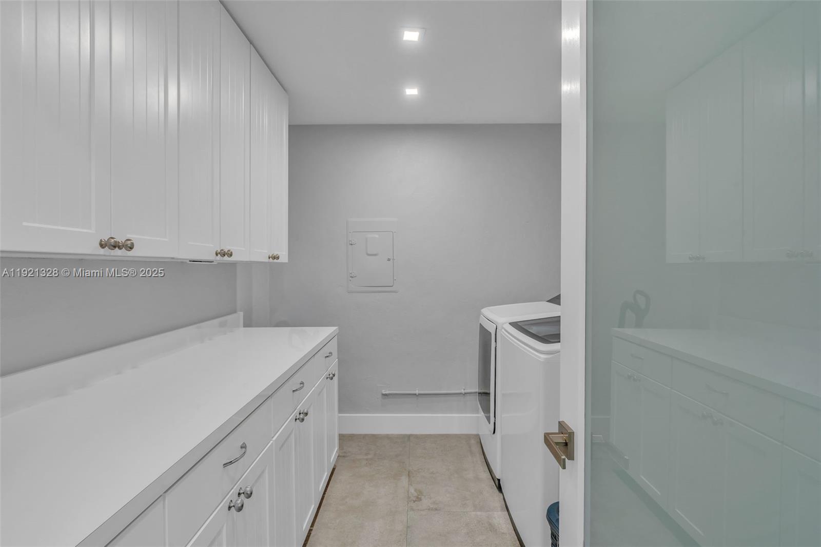 LARGO SOUND VILLAGE - Residential