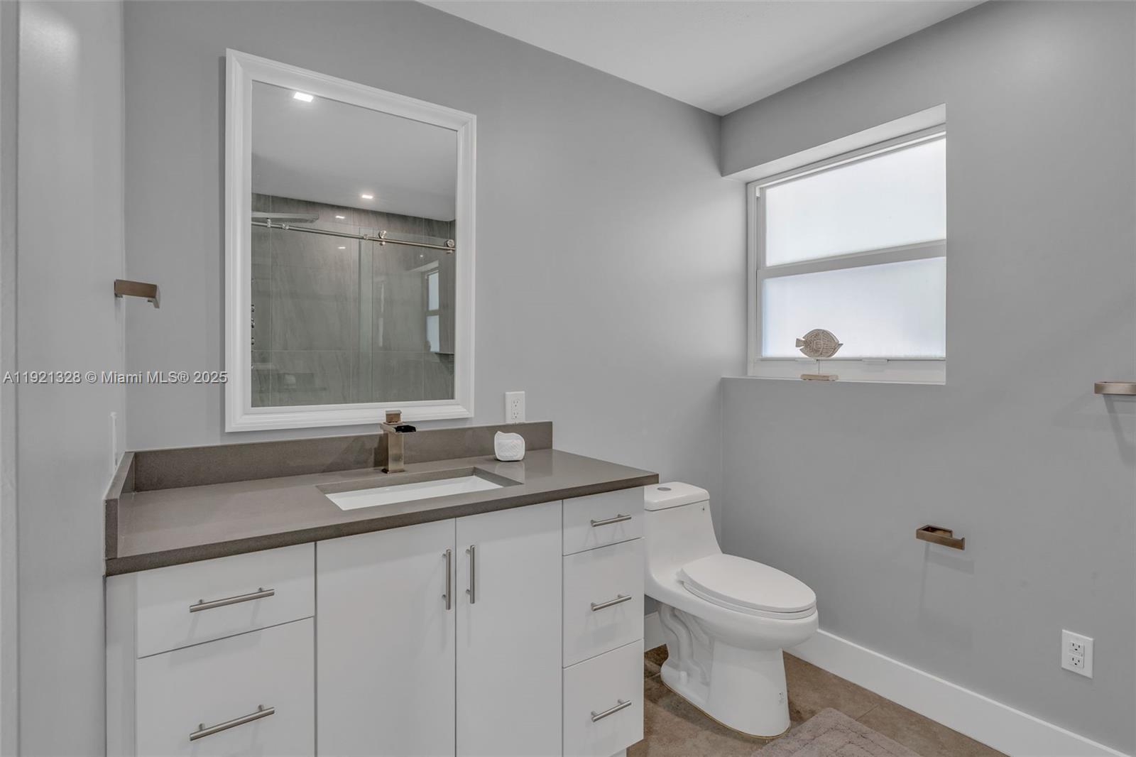 LARGO SOUND VILLAGE - Residential