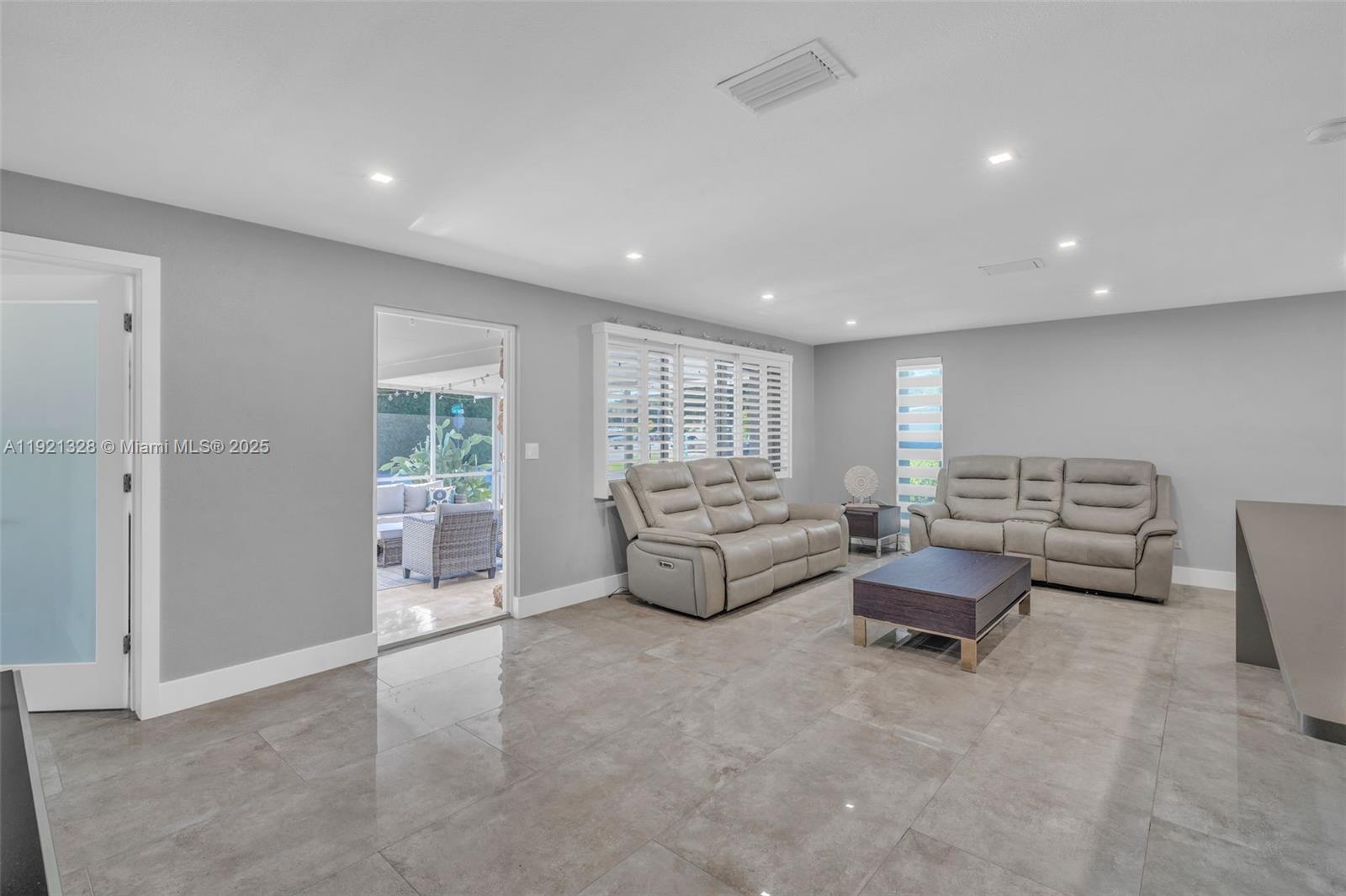 LARGO SOUND VILLAGE - Residential