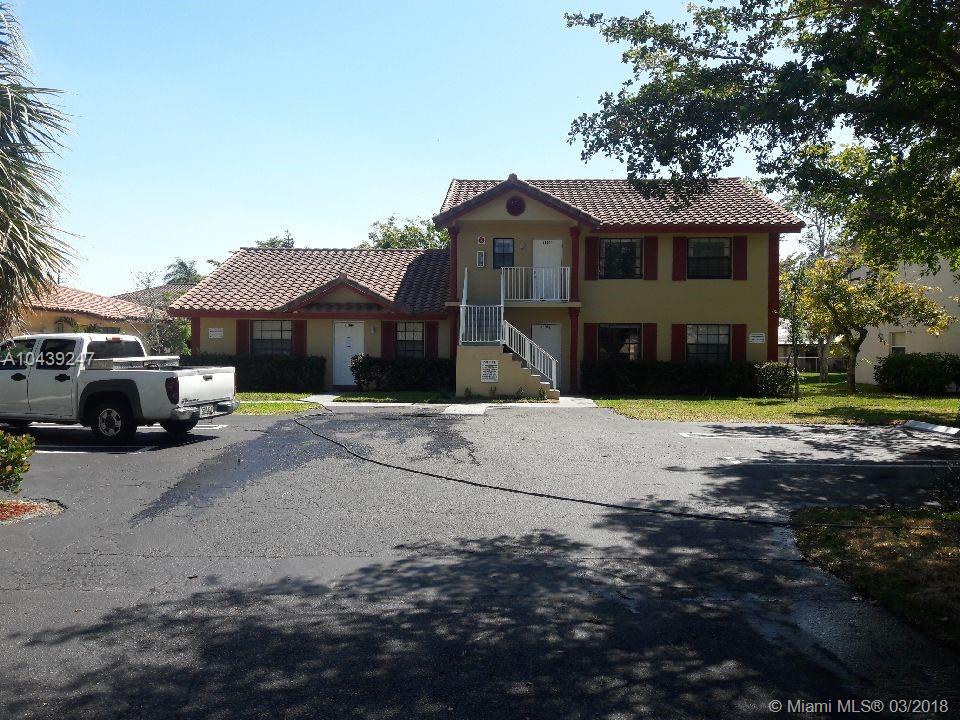 FULLY REMODELED HOME. NO HOA. FAST APPROVAL AND MOVE IN WITH FIRST MONTH AND ONE-MONTH DEPOSIT, subject to approval. Easy to show!